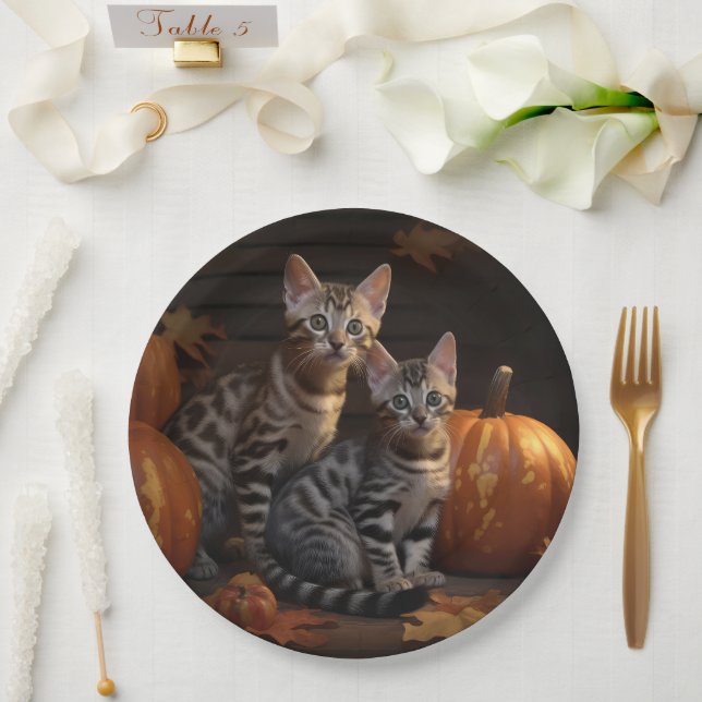 Bengalisch Kitten Autumn Delight Pumpkin Pappteller (Hochzeit)