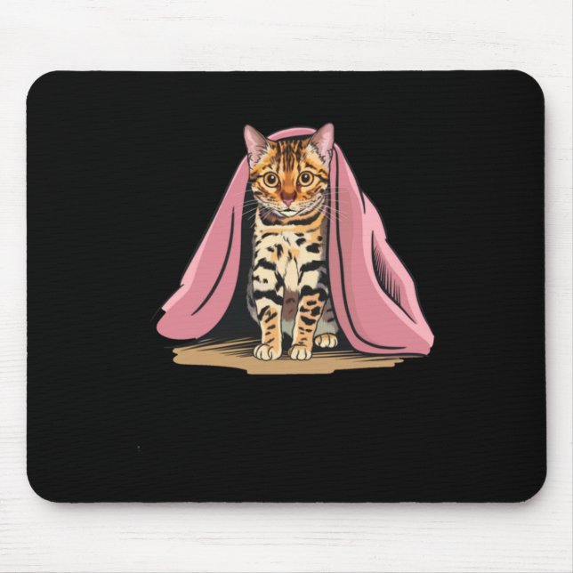 Bengalische Katze unter rosa Deckenaufkleber Mousepad (Vorne)