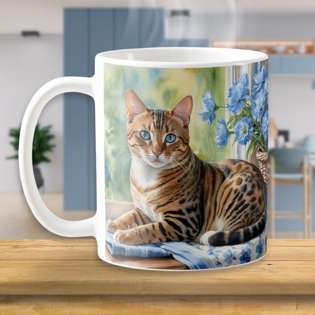 Bengalische Katzenrasse Wasserfarbe Kaffeetasse (An elegant ceramic coffee mug, with a picture on both sides of a Bengal cat in a watercolor style)