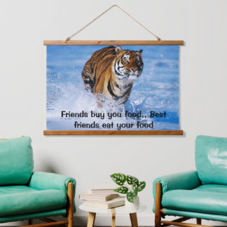 Bengalisches Tiger-RunnIng im wunderschönen blauen Wandteppich Mit Holzrahmen