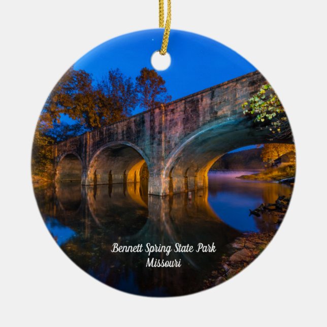 Bennett Spring Bridge Twilight Circle Ornament (Vorne)