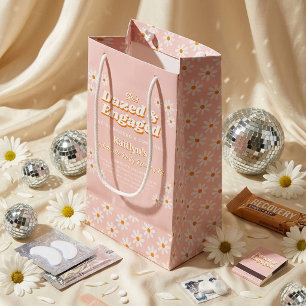 Benommen & Engagiert Groovy 70er Junggesellinnenab Kleine Geschenktüte
