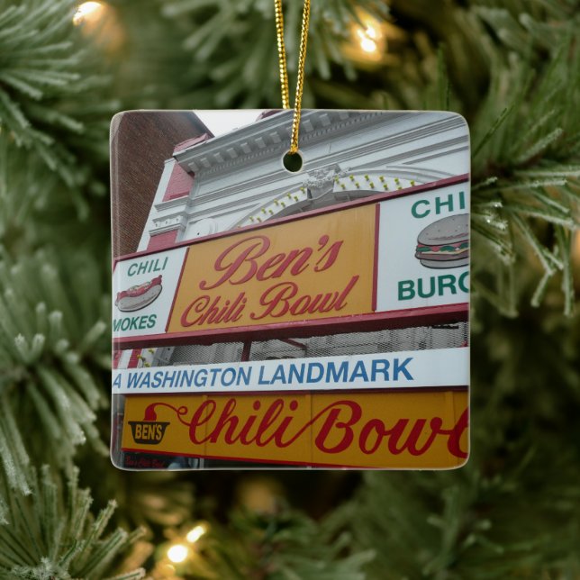 Ben's Chili Bowl: Ikonische DC-Sehenswürdigkeit Keramikornament (Baum)