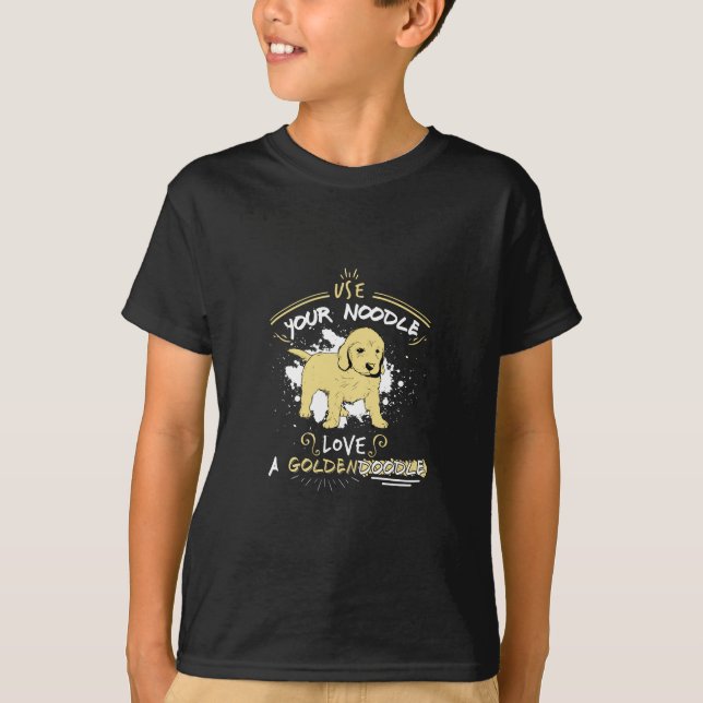 Benutzen Sie Ihre Nudel, Liebe ein Goldendoodle T-Shirt (Vorderseite)