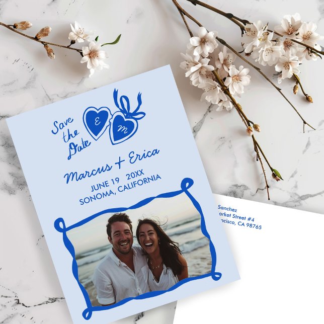 Benutzerdefinierte Foto-Initialen Save the Date fü Postkarte (Heart Locket Custom Photo Initials Save the Date Postcard
BLue)