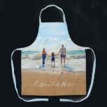 Benutzerdefinierte Foto-Schürze mit Text Schürze<br><div class="desc">Benutzerdefinierte Foto- und Text-Schürze - Einzigartiges Design - Personalisierte Familie / Freunde oder Geschenk für die persönliche Schürze - Hinzufügen von Text und Foto - Umformatieren und verschieben oder entfernen / Elemente hinzufügen - Bild / Text mit Anpassungs-Tool ! Wählen Sie Schriftart / Größe / Farbe! Viel Glück - Seien...</div>