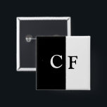 benutzerdefinierte Initialen in Schwarzweiß Button<br><div class="desc">Schwarz und Weiß halbiert benutzerdefinierte Initialen minimalistisch einfaches Textdesign.</div>
