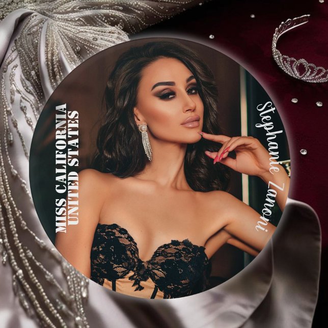 Benutzerdefinierte Knopfpin für Schönheitswettbewe Button (This custom photo pageant button features light text and your image to commemorate your reign)