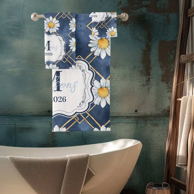 Benutzerdefinierte Marine-Daisy-Gingham-Monogramm- Badhandtuch Set (Von Creator hochgeladen)