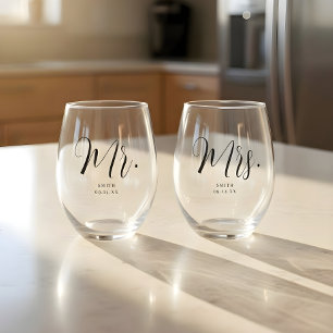 Benutzerdefinierte 'Mr. & Mrs.' Minimale Schrift H Weinglas Ohne Stiel