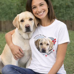 Benutzerdefinierte Pfoten auf meinem Herz-Hundelie T-Shirt