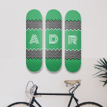 Benutzerdefinierter Anfangsbuchstabe 8 1/4" Skateb Skateboard<br><div class="desc">Holen Sie sich dieses fette Skateboard mit anpassbarem Anfangsbuchstaben. Zeigen Sie Ihre Präsenz in Ihrer Gruppe! Jetzt bestellen!</div>