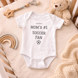 Benutzerdefinierter Baby-Name Fußball-Fan-Mama Baby Strampler