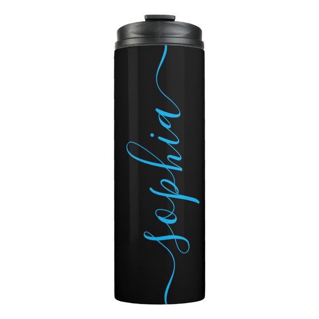 Benutzerdefinierter blauer Schriftname schwarzer T Thermosbecher (Vorderseite)