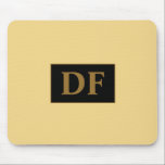 Benutzerdefinierter Champagner mit Gold-Initial-Ma Mousepad<br><div class="desc">Dieses Mousepad hat ein Champagnerdesign mit goldenen Initialen, die Ihrem Schreibtisch Stil und Personalisierung verleihen. Passen Sie es mit Ihren Initialen oder mit denen von jemand anderem an, sodass es ein nachdenkliches Geschenk oder eine sinnvolle Ergänzung zu Ihrem eigenen Arbeitsbereich ist.</div>