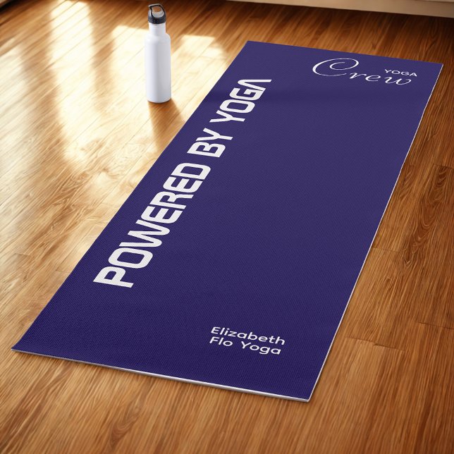 Benutzerdefinierter Druck Yoga-Crew Dunkelblau Yogamatte (Dark blue yoga mat on studio floor.)