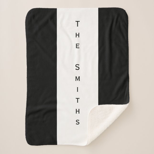 Benutzerdefinierter Familienname Schwarz und Weiß Sherpadecke (Vorderseite)