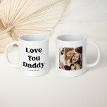 Benutzerdefinierter Farbtext | Liebe mit Foto Kaffeetasse<br><div class="desc">Diese einfache und niedliche Schwarz-Weiß-Tasse sagt "Liebe You Daddy" in modernen Text,  dass Sie anpassen können,  um jede Farbe (klicken Sie einfach,  um Design-Tool bearbeiten). Fügen Sie Ihr Lieblings-Foto und Ihre Namen,  für ein perfektes Vatertag Geschenk Ihr Vater wird Liebe!</div>