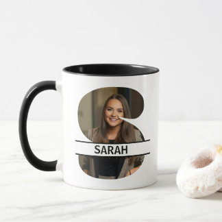 Benutzerdefinierter Foto- und Namensbuchstabe 'S' Tasse
