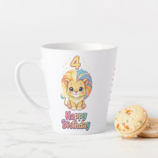 Benutzerdefinierter Name 4. Geburtstag Süßer Löwe Milchtasse
