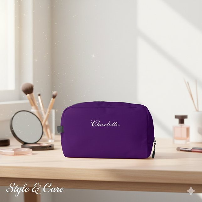 Benutzerdefinierter Name Elegant Tiefviolett Dopp  Waschbeutel (Custom Name Elegant Deep Purple Dopp Kit)