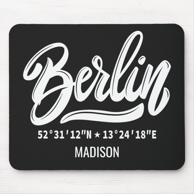 Benutzerdefinierter Name / Text & Farbe Berlin Koo Mousepad (Vorne)