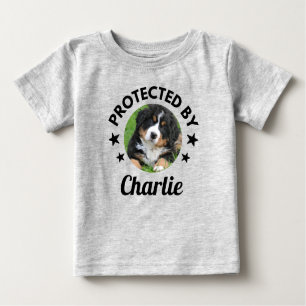 Benutzerdefinierter Name und Foto von "Protected b Baby T-shirt