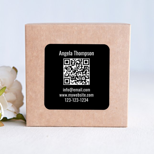 Benutzerdefinierter QR-Code für schwarze Geschäfts Quadratischer Aufkleber (Basic Black and white product sticker with scannable QR code template.)