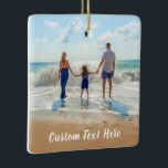 Benutzerdefinierter Text für Fotos - Verzieren Sie Keramikornament<br><div class="desc">Individuelle Weihnachtsschmuck-Foto und Text - Ihr eigenes Design mit der Familie - Personalisierte Familie / Freunde oder Persönliches Geschenk - Fügen Sie Ihr Foto / Text - Neu formatieren und verschieben oder entfernen und fügen Sie Elemente / Text mit Anpassungs-Tool ! Wählen Sie / fügen Sie Ihre Lieblings-Schriftart / Textfarbe!...</div>