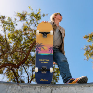 Benutzerdefinierter Text Tropeninsel Sonnenset Skateboard