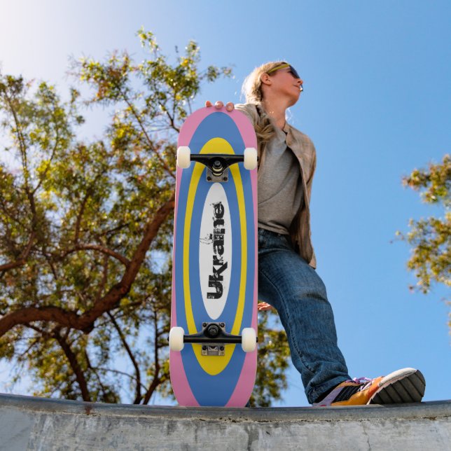 Benutzerdefinierter Text Ukrainisches Surfbrett -  Skateboard (Außenbereich 1)