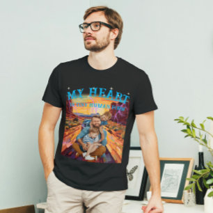 Benutzerdefinierter Text und Gesichtsfoto im Vinta T-Shirt