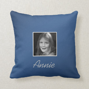 Benutzerdefinierter Text von zwei benutzerdefinier Kissen