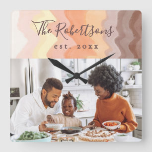  Benutzerdefiniertes Familienfoto Retro-Streifen J Quadratische Wanduhr