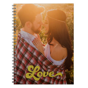 Benutzerdefiniertes Foto mit goldenem Love-Overlay Notizblock