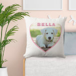 Benutzerdefiniertes Foto und Name des Hundes im ro Kissen<br><div class="desc">Benutzerdefiniertes Foto und Name des Hundes in rosa Herzklopfen. Ein Foto in rosa Herzform. Fügen Sie dem Hund Foto und Namen und machen Sie ein personalisiertes Kissen.</div>