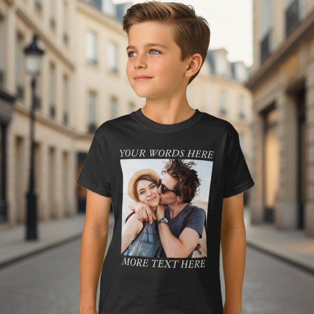 Benutzerdefiniertes Foto und Text T-Shirt (Von Creator hochgeladen)