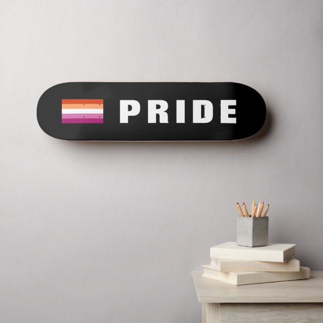 Benutzerdefiniertes LGBTQ-Rainbow Lesbian-Strichfe Skateboard (Wandkunst (Horz))