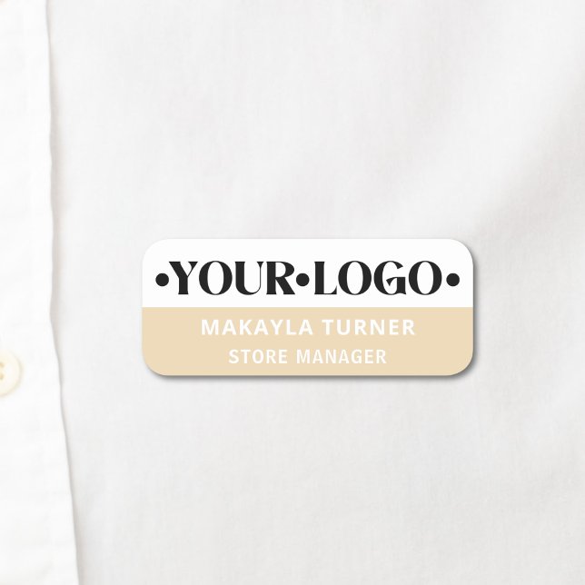 Benutzerdefiniertes Logo Mitarbeiter Beige Namensschild (Von Creator hochgeladen)