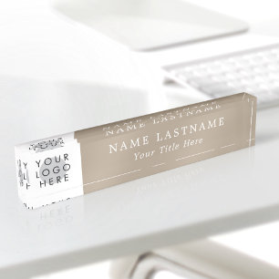 Benutzerdefiniertes Logo Modern Elegant Beige Taup Namensplakette