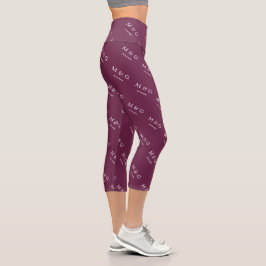 Benutzerdefiniertes Monogramm-Datums-Muster Burgun Capri Leggings