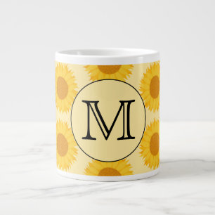 Benutzerdefiniertes Monogramm mit gelben Sonnenblu Jumbo-Tasse