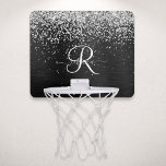 Benutzerdefiniertes Silver Glitzer Black Sparkle M Mini Basketball Netz<br><div class="desc">Dieses elegante Basketballkorb-Design mit hübschem silberfarbenem Glitzer auf schwarz gebürstetem metallischem Hintergrund ist einfach zu personalisieren.</div>
