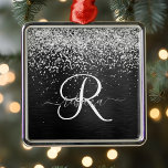 Benutzerdefiniertes Silver Glitzer Black Sparkle M Ornament Aus Metall<br><div class="desc">Dieses trendige,  elegante Metalldekor-Design mit hübschem silberglänzenden Glitzer auf schwarz gebürstetem metallischem Hintergrund ist einfach zu personalisieren.</div>