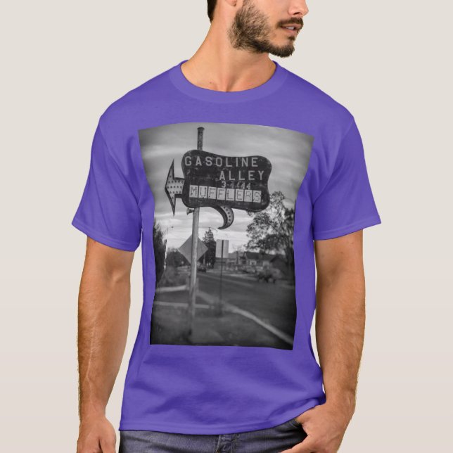 Benzin T-Shirt (Vorderseite)