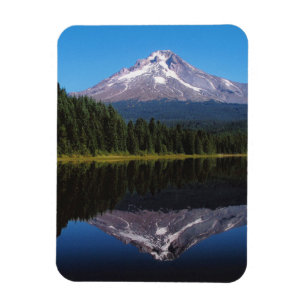 Berg-Haube reflektiert im See Magnet