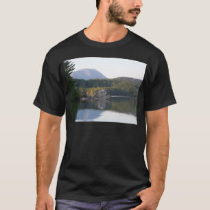 Berg Katahdin vom Rainbow See T-Shirt