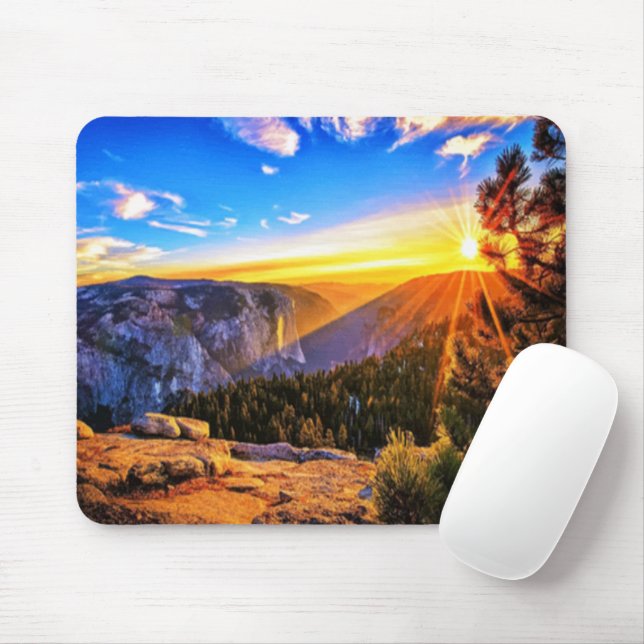 Berg mit Sonnenaufgang Foto Mousepad (Mit Mouse)