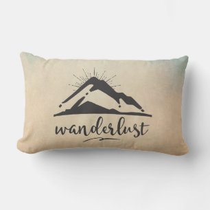 Berg mit Sonnenstrahlen - Wanderlust Typografie Lendenkissen