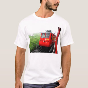 Berg Pilatus Zahneisenbahn in der Schweiz T-Shirt